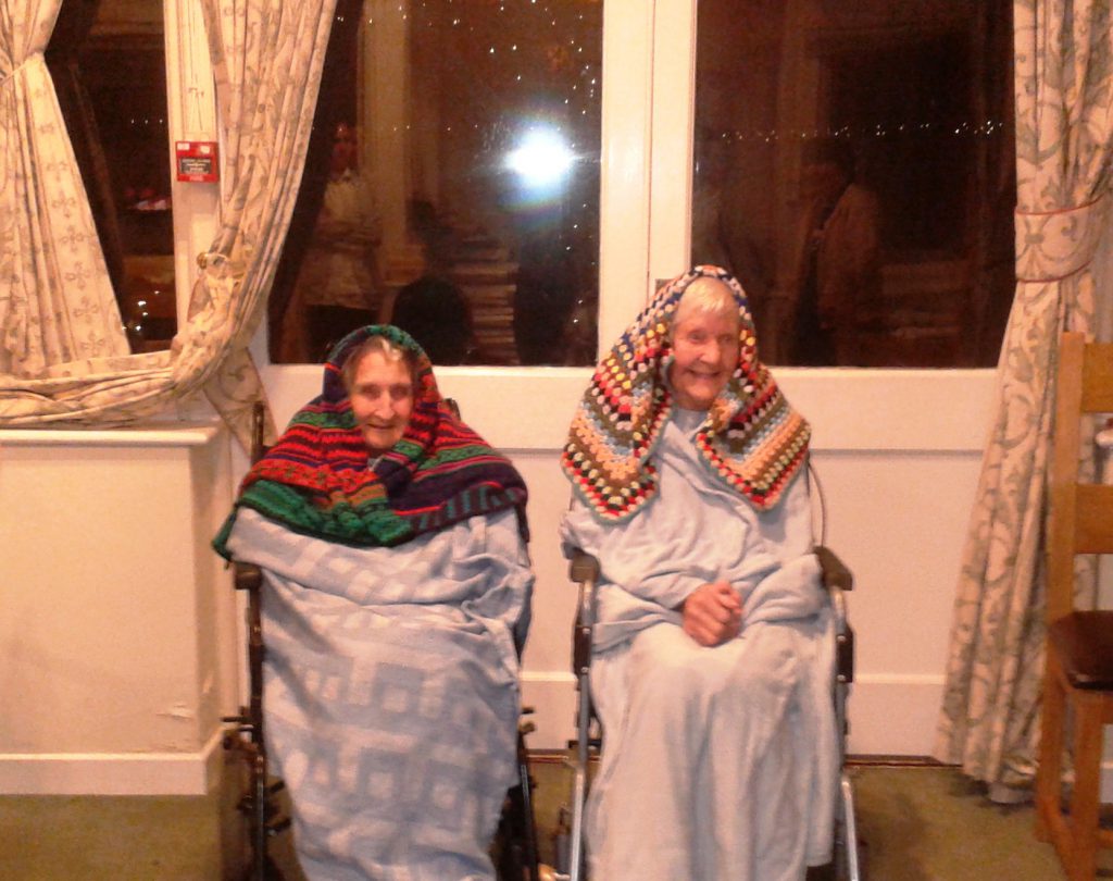 Hill House residents brave the elements